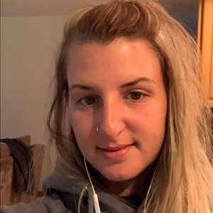 Meet your Posher, Jade